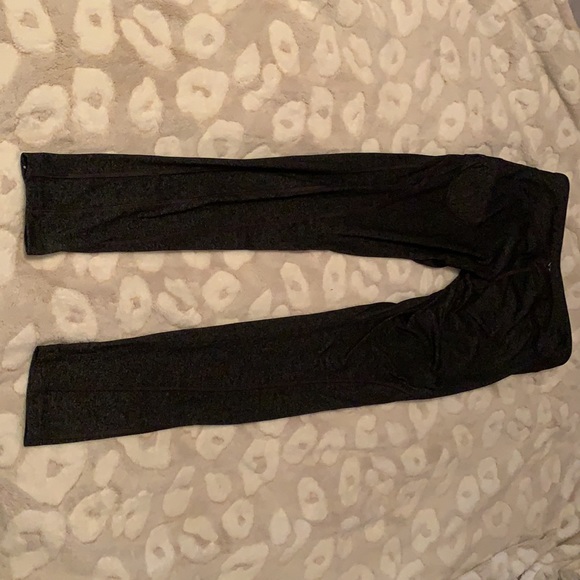 Forever 21 Dark Grey Active Leggings. Size M. - Picture 2 of 2